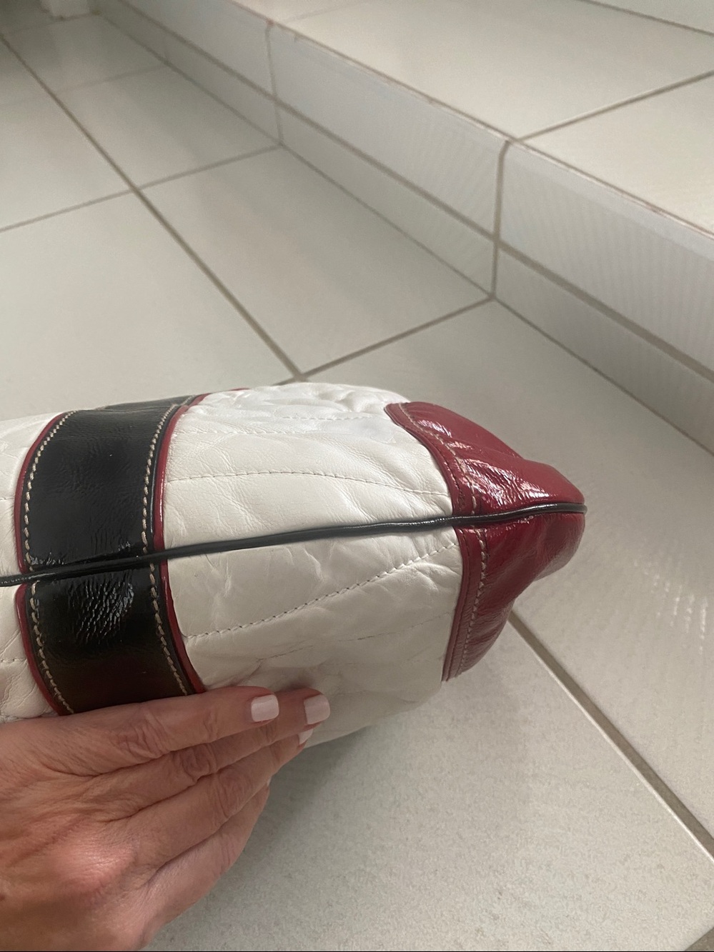 Vintage Gucci leather SNOW GLAM HOBO bag silver hardware  Red, White, and Black - Picture 14 of 15